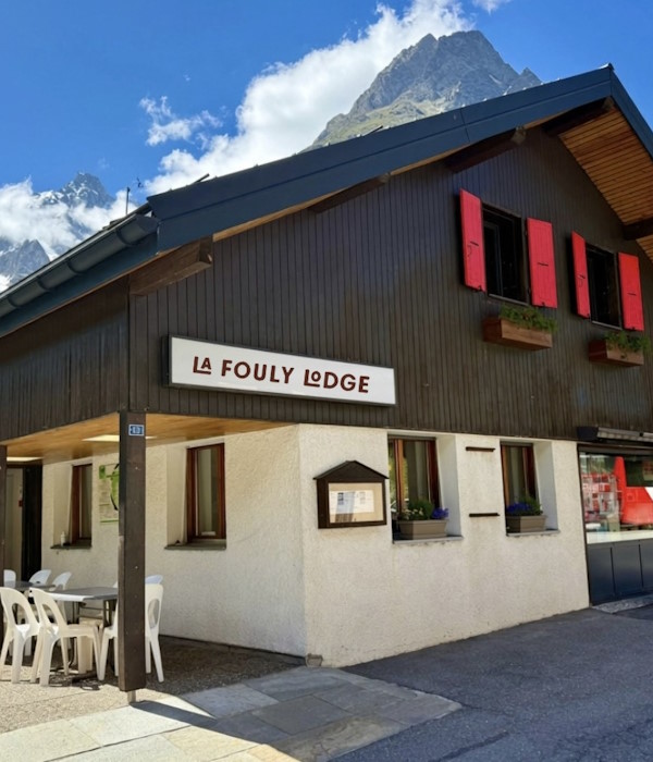 Façade La Fouly Lodge